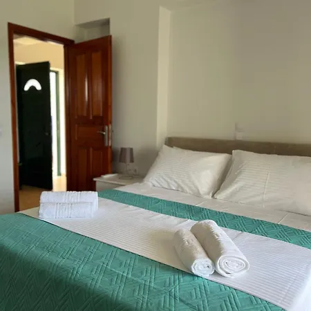 St Nicholas Tsilivi Apts *