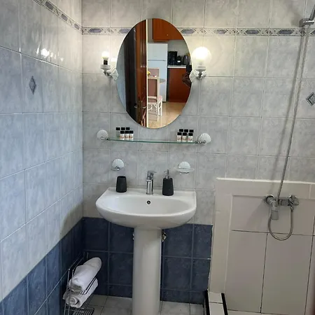 Apartament St Nicholas Tsilivi Apts By 