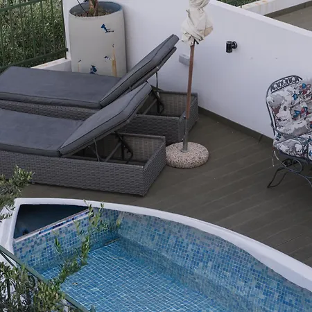 St Nicholas Tsilivi Apts By 