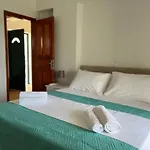 St Nicholas Tsilivi Apts *