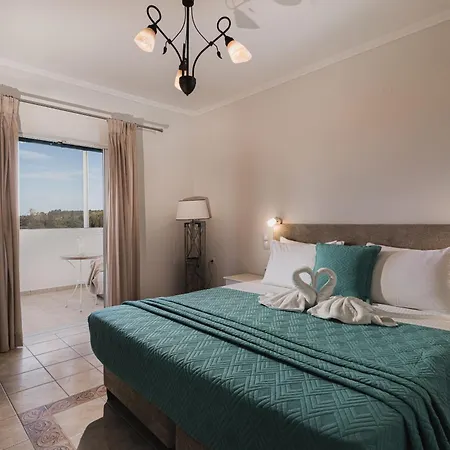 St Nicholas Tsilivi Apts شقة